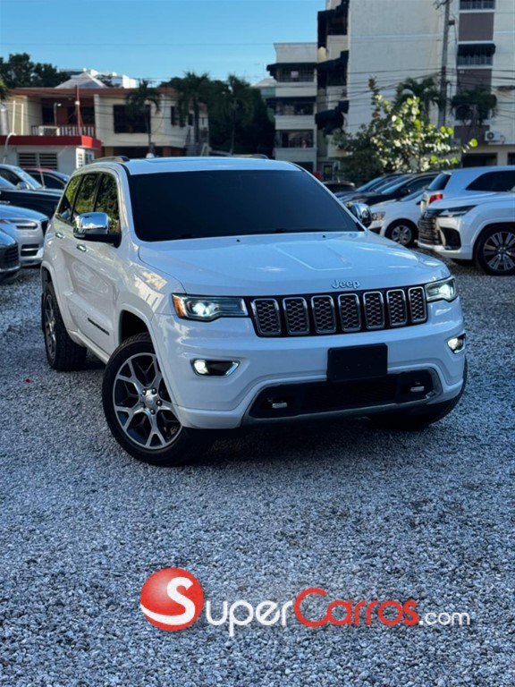 2020 Jeep Grand Cherokee Overland