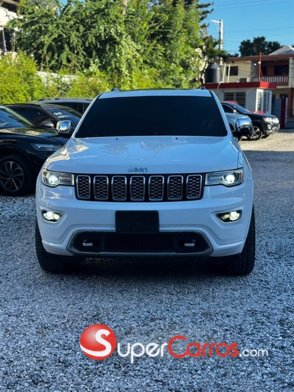 2020 Jeep Grand Cherokee Overland — foto 2 / 12