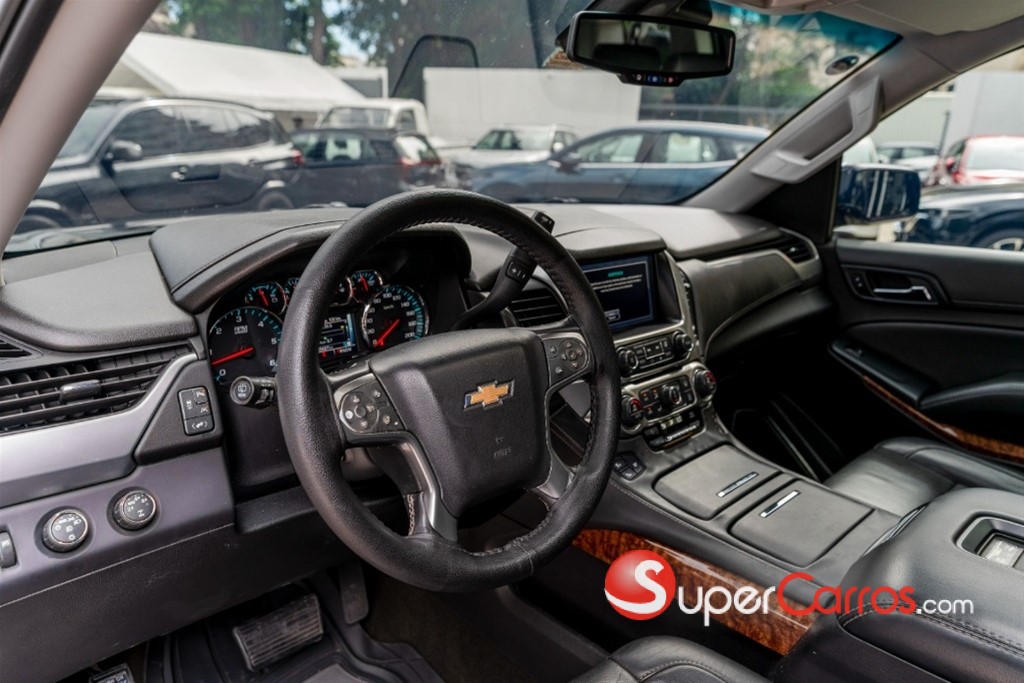 2016 Chevrolet Suburban — foto 8 / 8