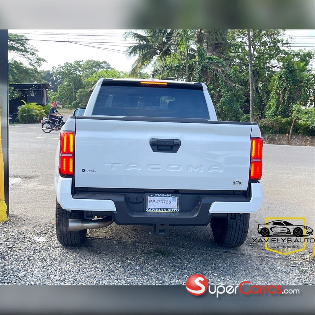 2024 Toyota Tacoma SR5 — foto 5 / 9