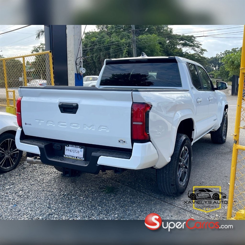 2024 Toyota Tacoma SR5 — foto 6 / 9