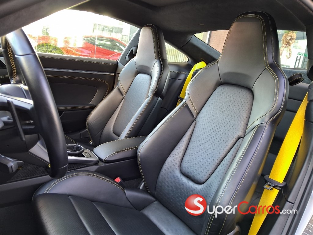 2021 Porsche 911 Turbo S — foto 8 / 10