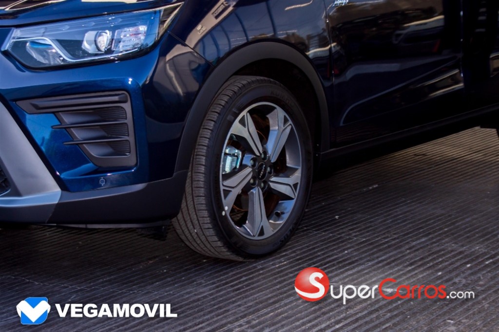 2026 KGM Tivoli LIMITED — foto 6 / 12