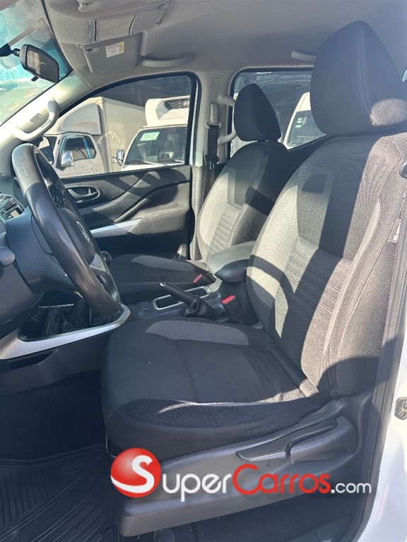2022 Nissan Frontier S — foto 8 / 10