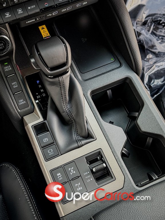 2027 Toyota Land Cruiser Prado Adventure — foto 6 / 12