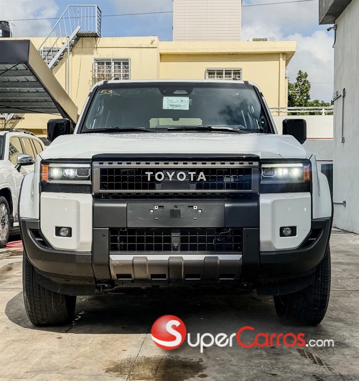 2027 Toyota Land Cruiser Prado Adventure — foto 11 / 12