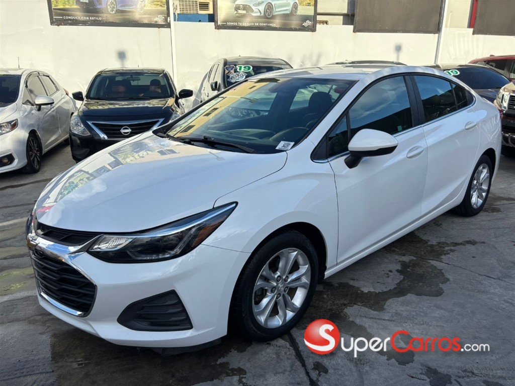 2019 Chevrolet Cruze LS — foto 2 / 10