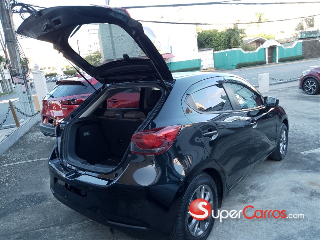 2020 Mazda 2 — foto 6 / 12