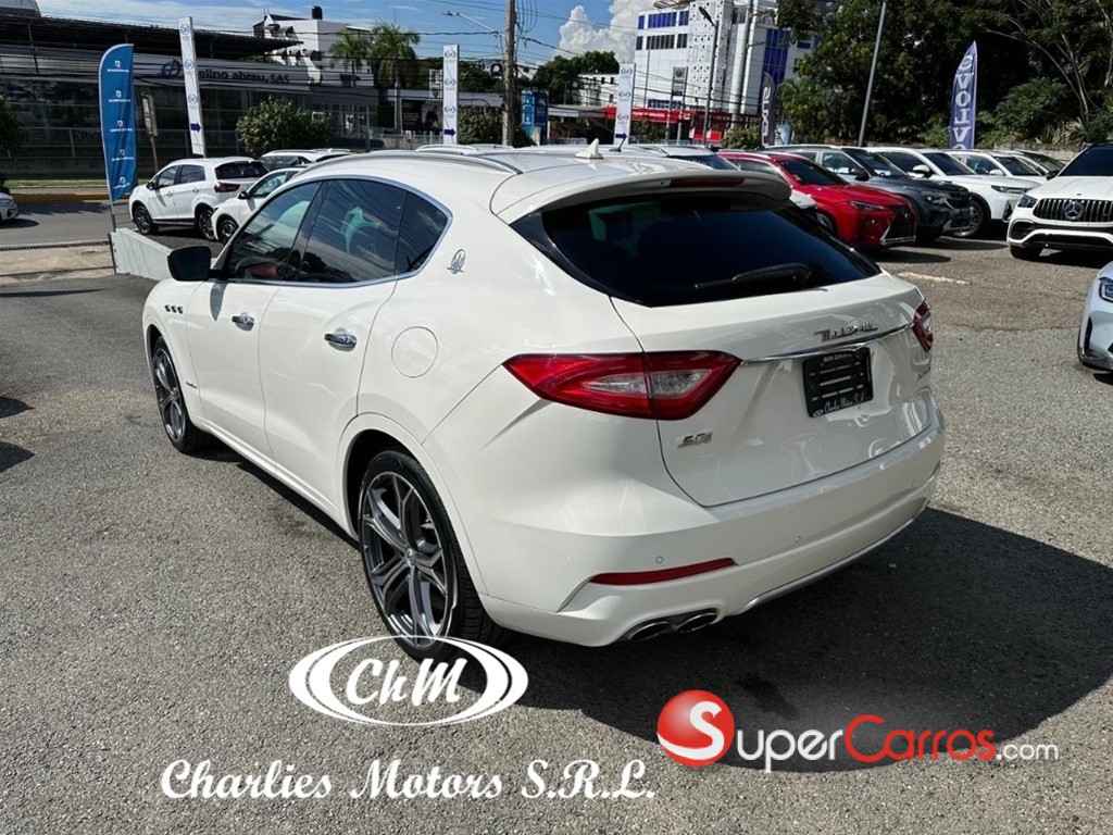 2019 Maserati Levante SQ4 — foto 3 / 9