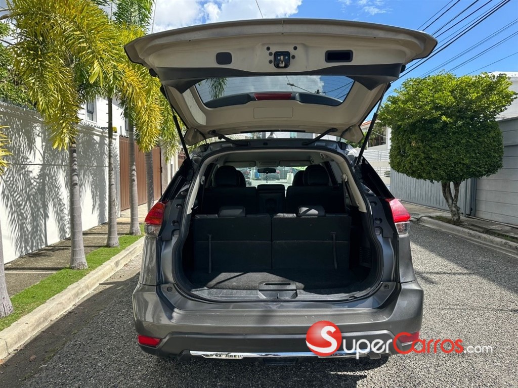2020 Nissan X-Trail — foto 7 / 12
