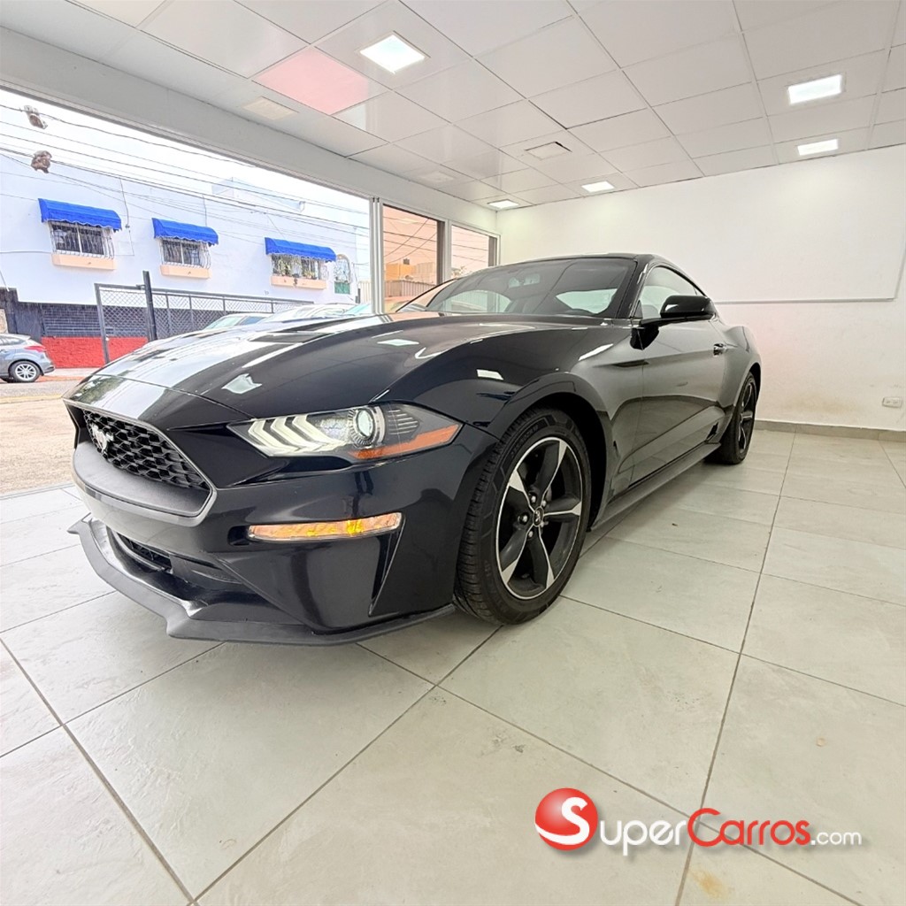 2019 Ford Mustang Ecoboost — foto 4 / 10