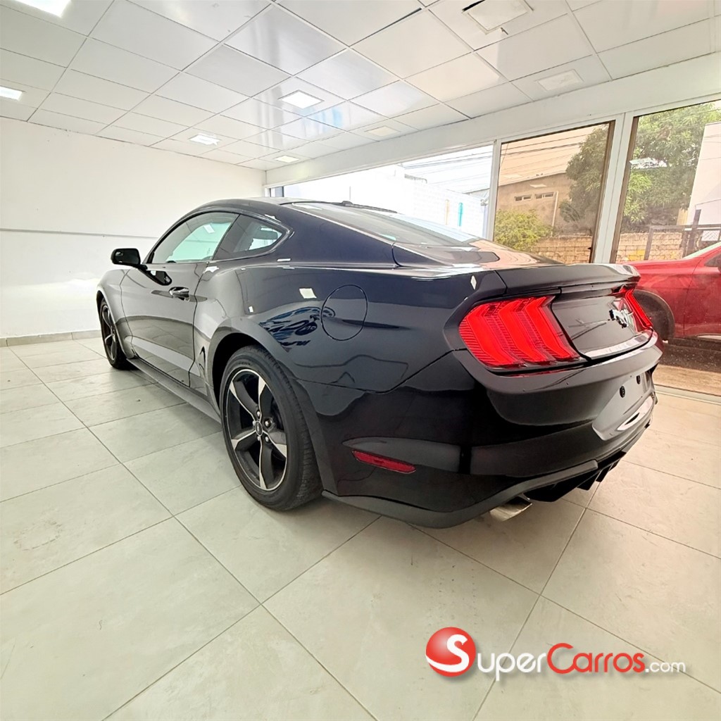 2019 Ford Mustang Ecoboost — foto 5 / 10