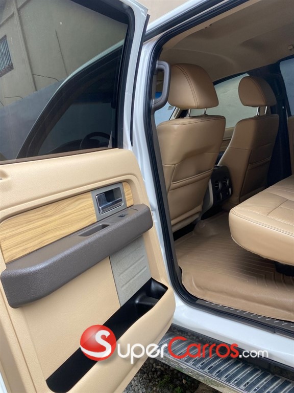 2011 Ford F 150 Lariat — foto 7 / 9