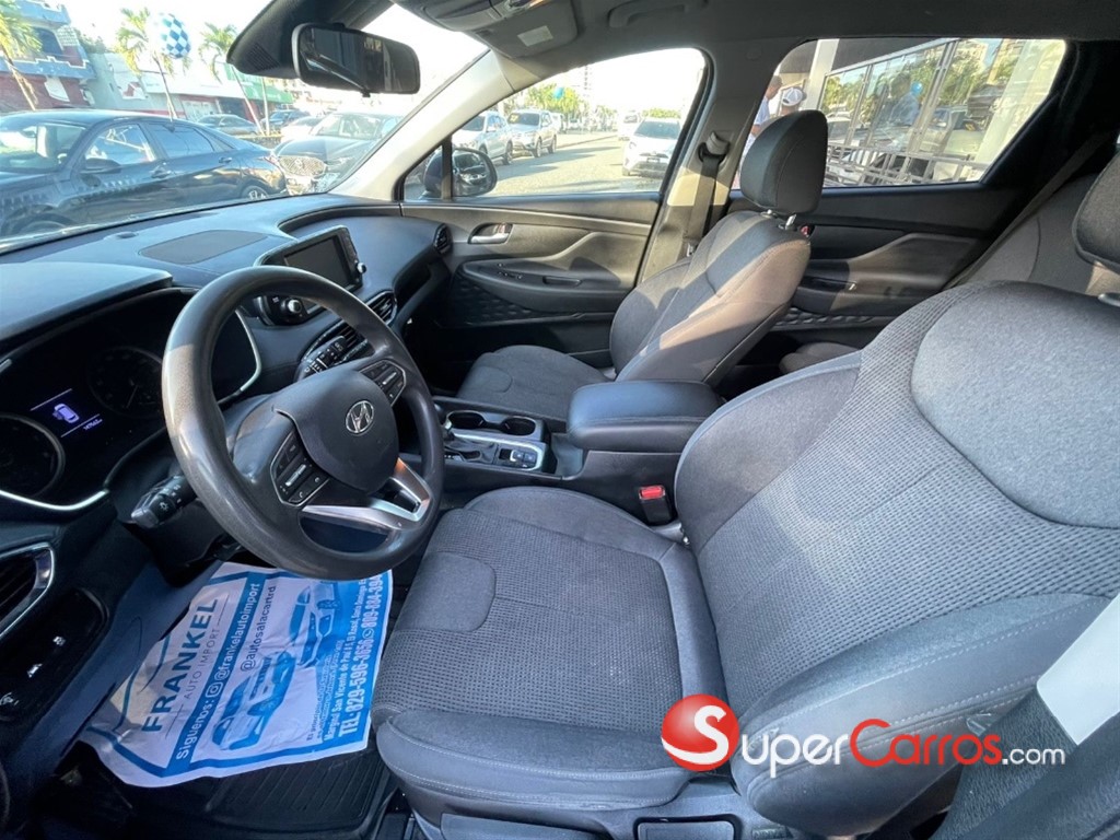 2020 Hyundai Santa Fe SE — foto 7 / 11