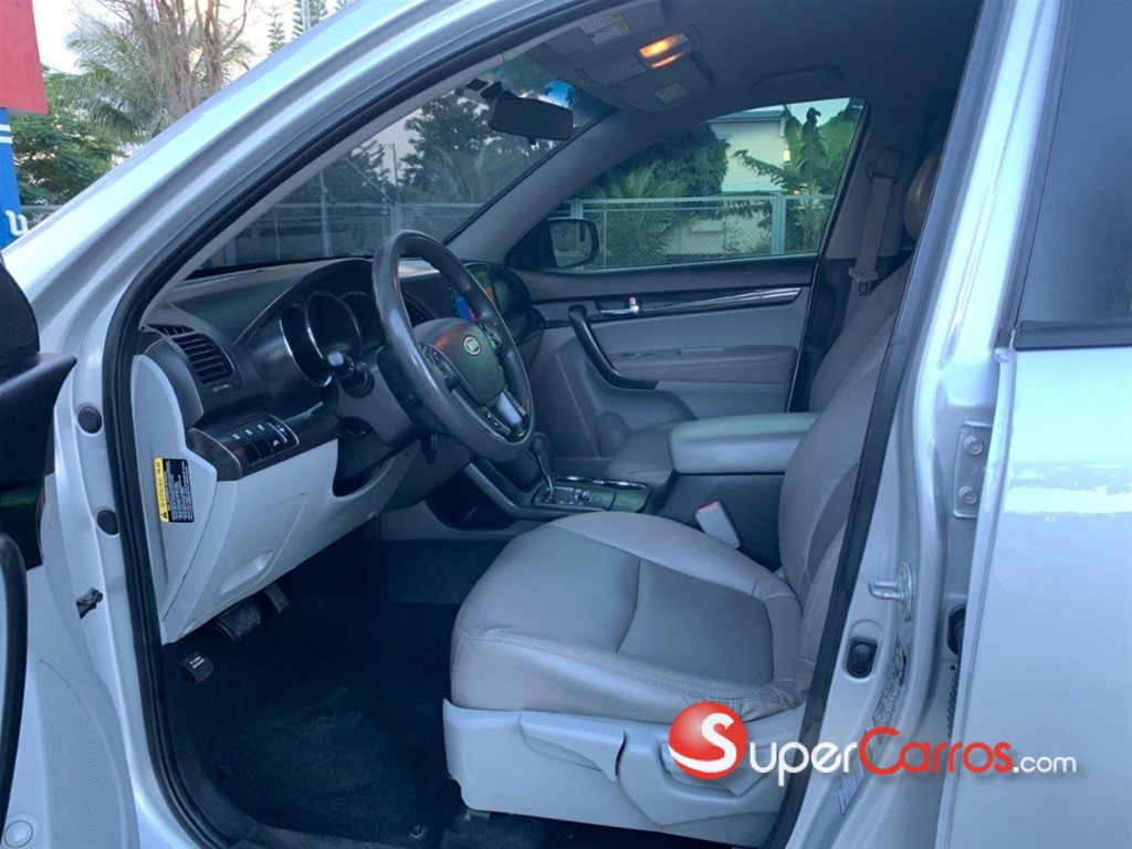 2012 Kia Sorento — foto 4 / 9