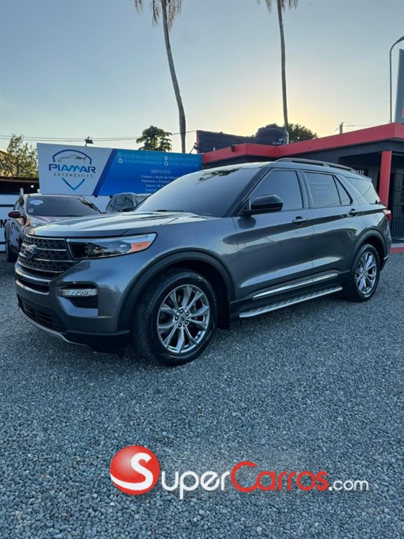 2021 Ford Explorer XLT 4WD