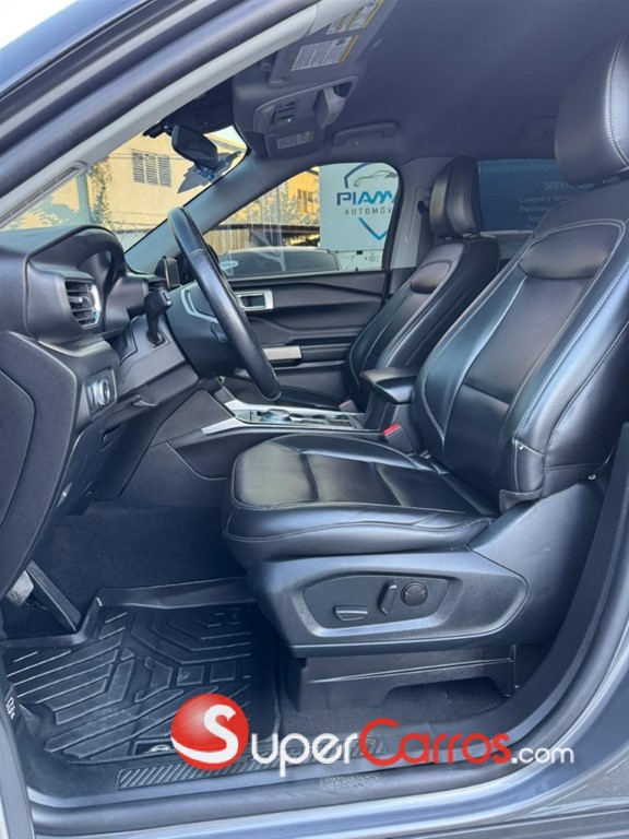 2021 Ford Explorer XLT 4WD — foto 5 / 9