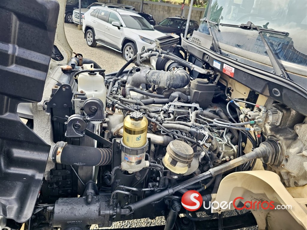 2020 Hino 338 — foto 7 / 10