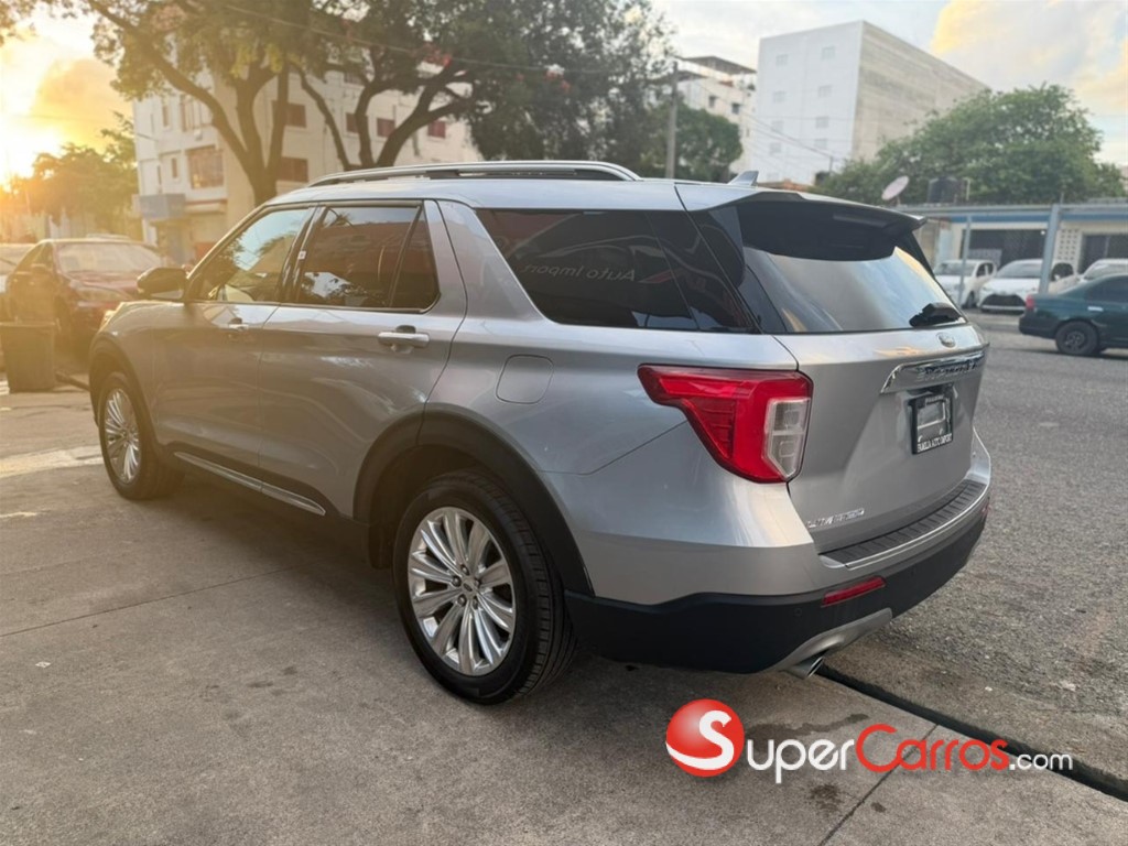 2020 Ford Explorer Limited — foto 5 / 12