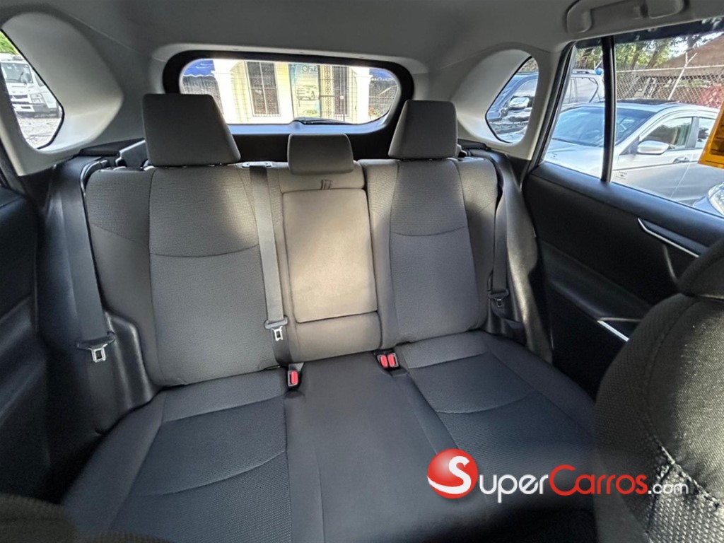 2022 Toyota RAV4 LE — foto 7 / 11