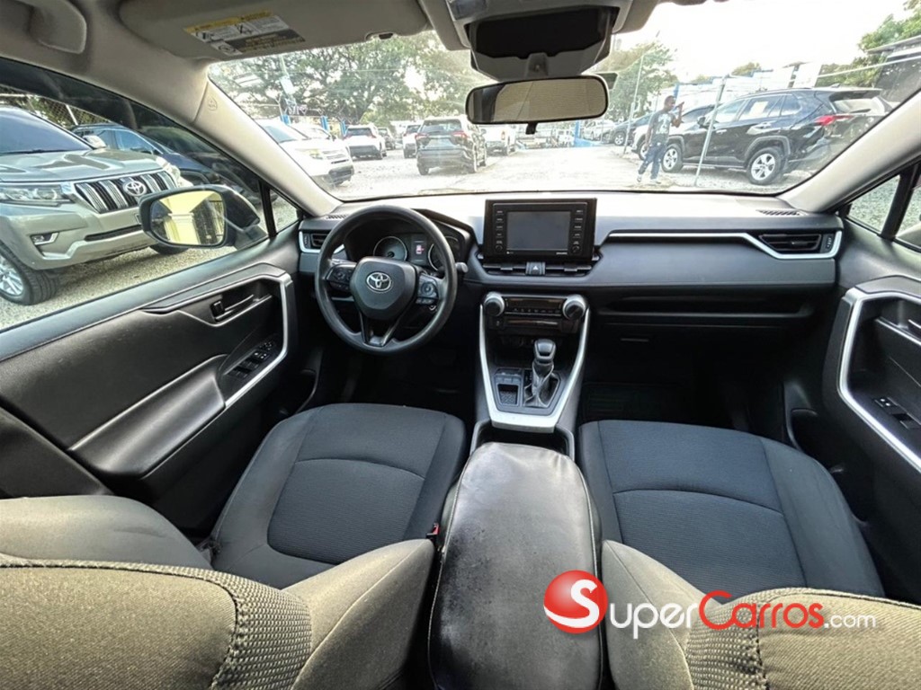 2022 Toyota RAV4 LE — foto 10 / 11