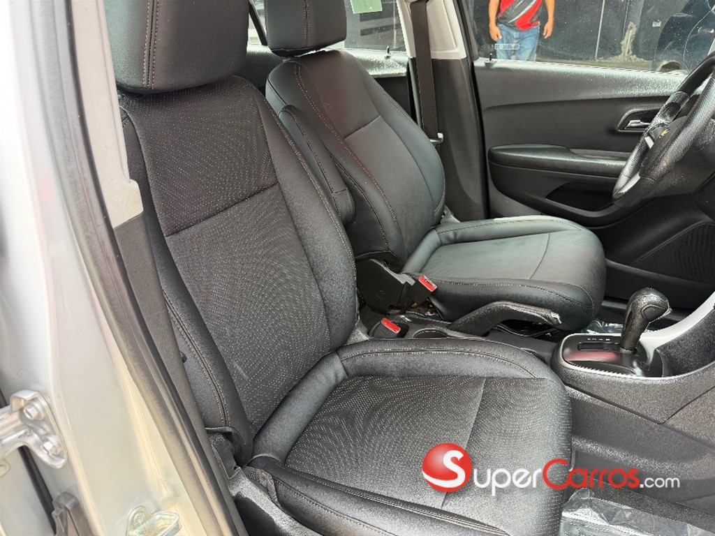 2020 Chevrolet Trax LT — foto 7 / 8