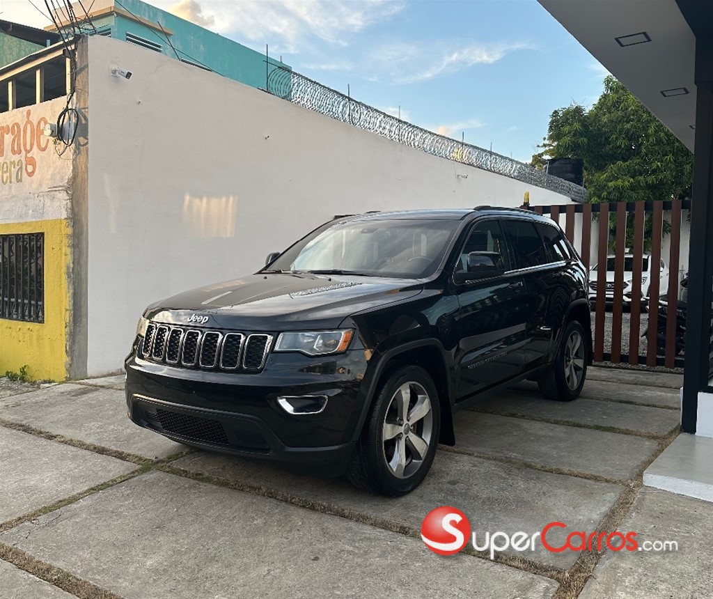 2017 Jeep Grand Cherokee — foto 2 / 9