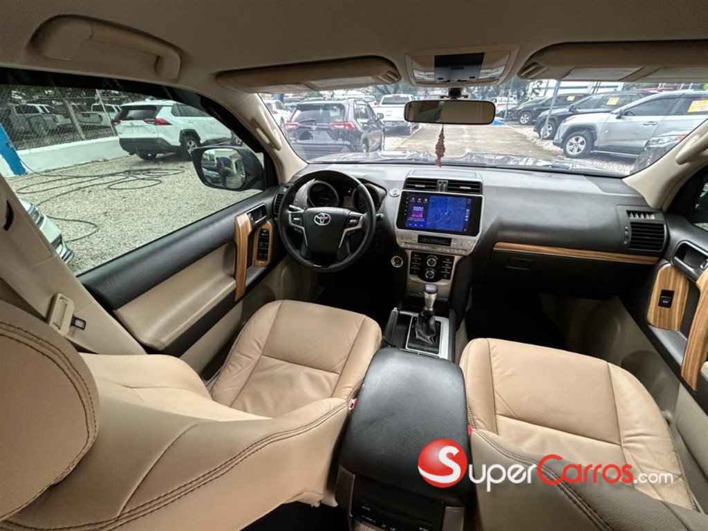 2013 Toyota Land Cruiser Prado TXL — foto 7 / 12