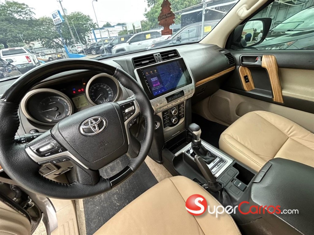 2013 Toyota Land Cruiser Prado TXL — foto 10 / 12