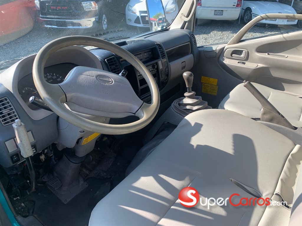 2011 Hino Volteo — foto 5 / 9
