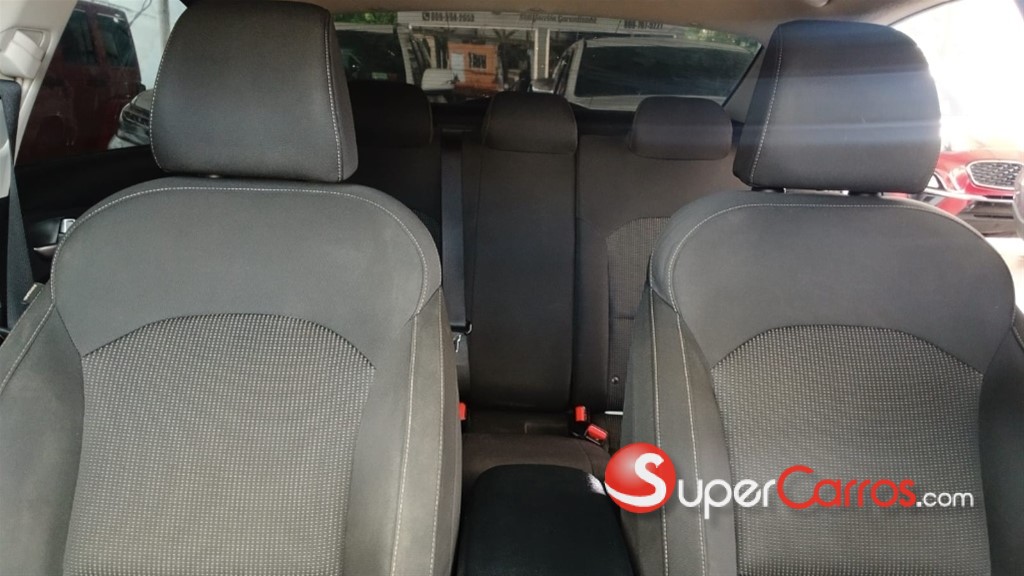 2021 Kia Forte LX — foto 10 / 12