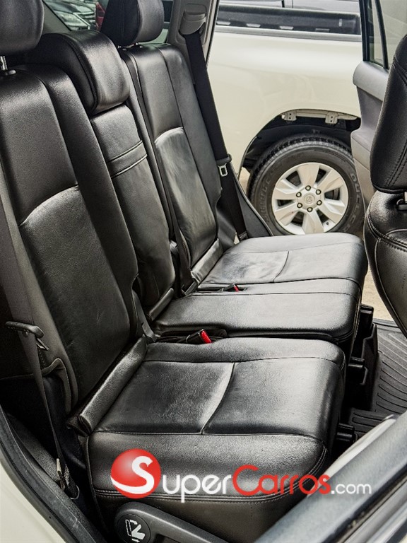 2017 Toyota Land Cruiser Prado TXL — foto 4 / 11