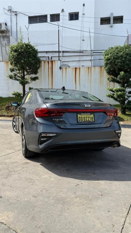 2021 Kia Forte LXS — foto 3 / 11