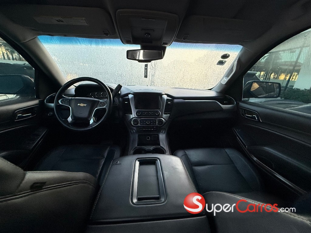 2017 Chevrolet Tahoe LT — foto 7 / 8