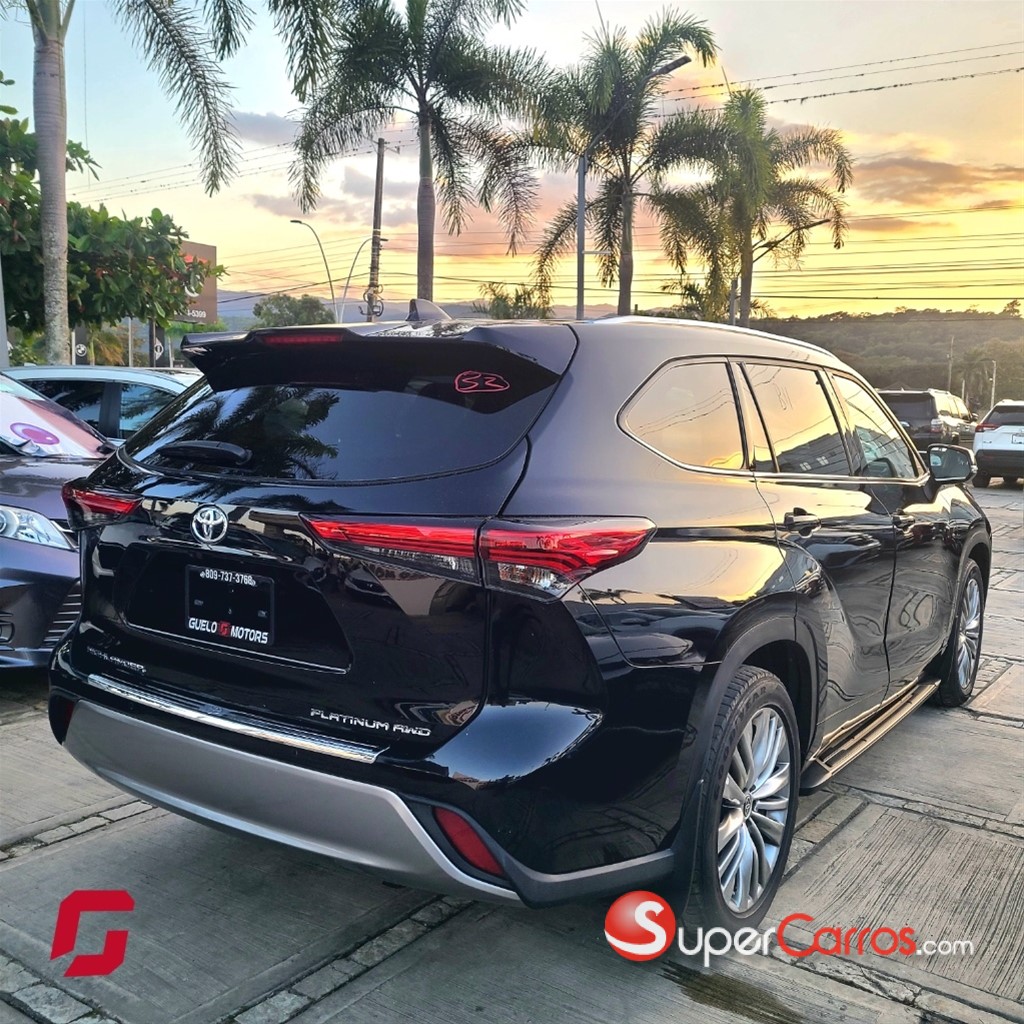 2022 Toyota Highlander Platinum — foto 8 / 10