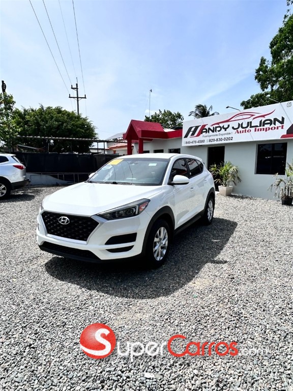 2021 Hyundai Tucson SE — foto 2 / 12