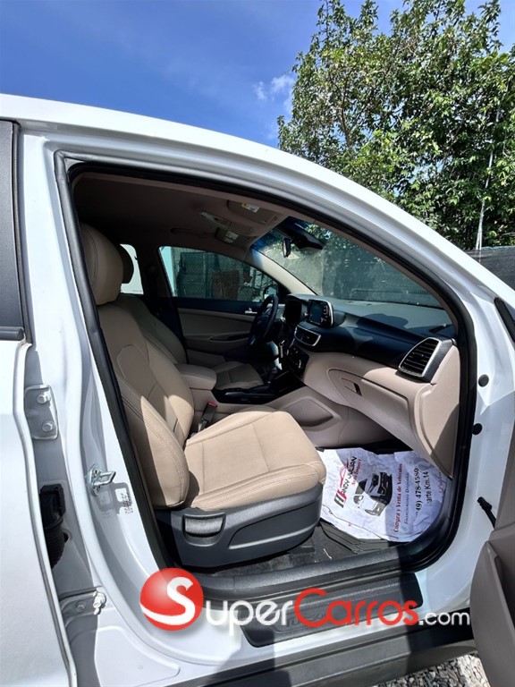 2021 Hyundai Tucson SE — foto 8 / 12