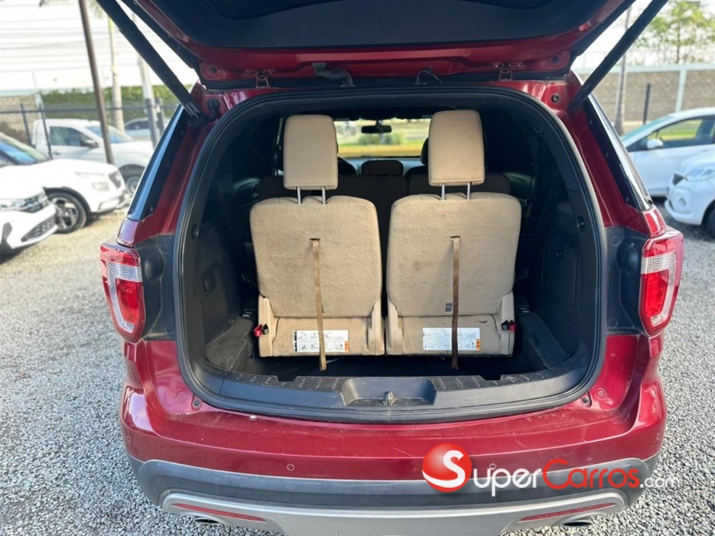 2016 Ford Explorer XLT 4WD — foto 11 / 12