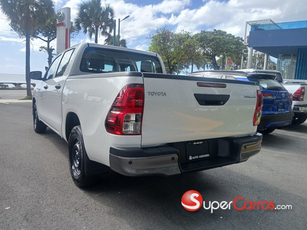 2026 Toyota Hilux 4x2 — foto 3 / 10