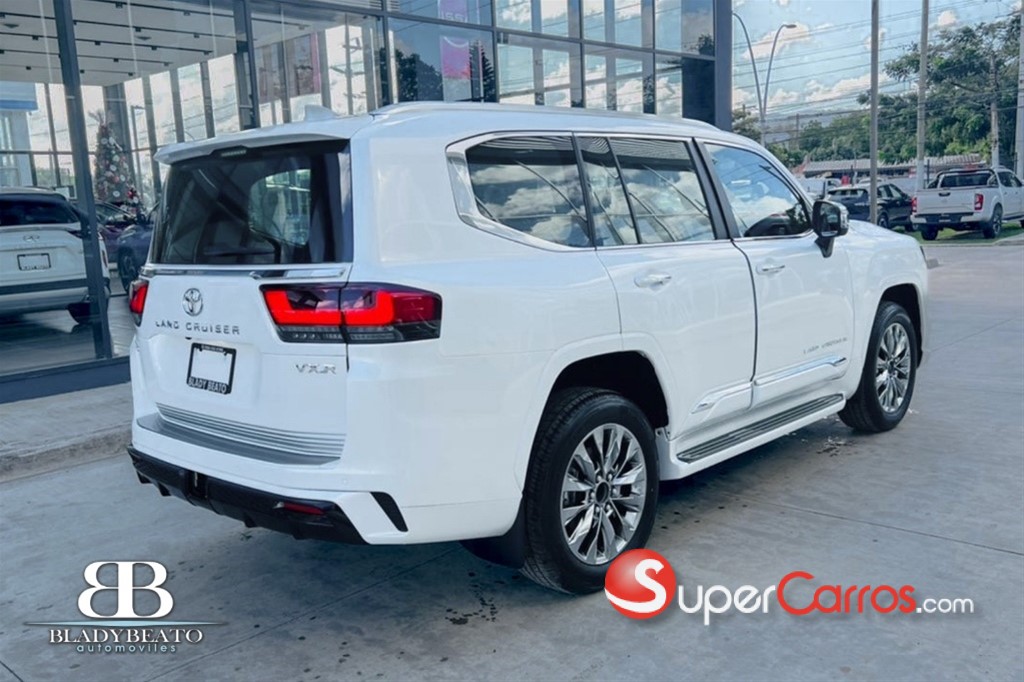 2026 Toyota Land Cruiser VXR — foto 7 / 9