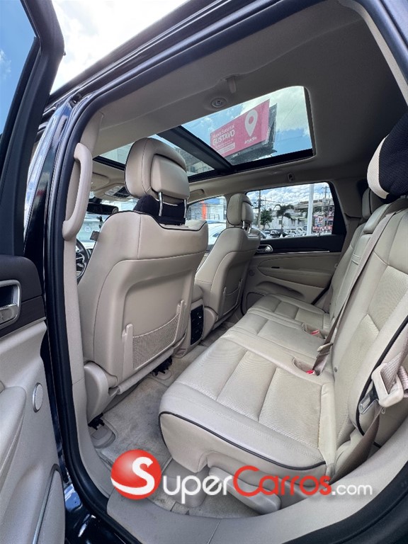 2017 Jeep Grand Cherokee Overland — foto 6 / 7
