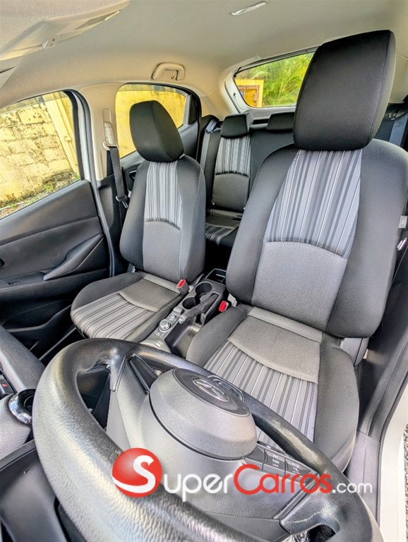 2020 Mazda 2 — foto 9 / 11