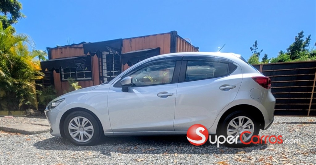 2020 Mazda 2 — foto 4 / 12