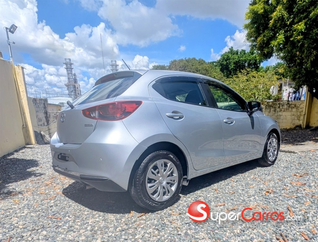 2020 Mazda 2 — foto 5 / 12