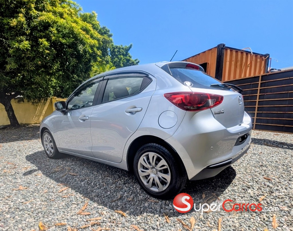 2020 Mazda 2 — foto 6 / 12