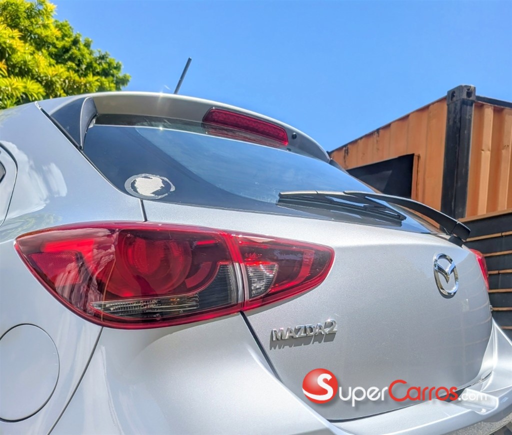 2020 Mazda 2 — foto 7 / 12