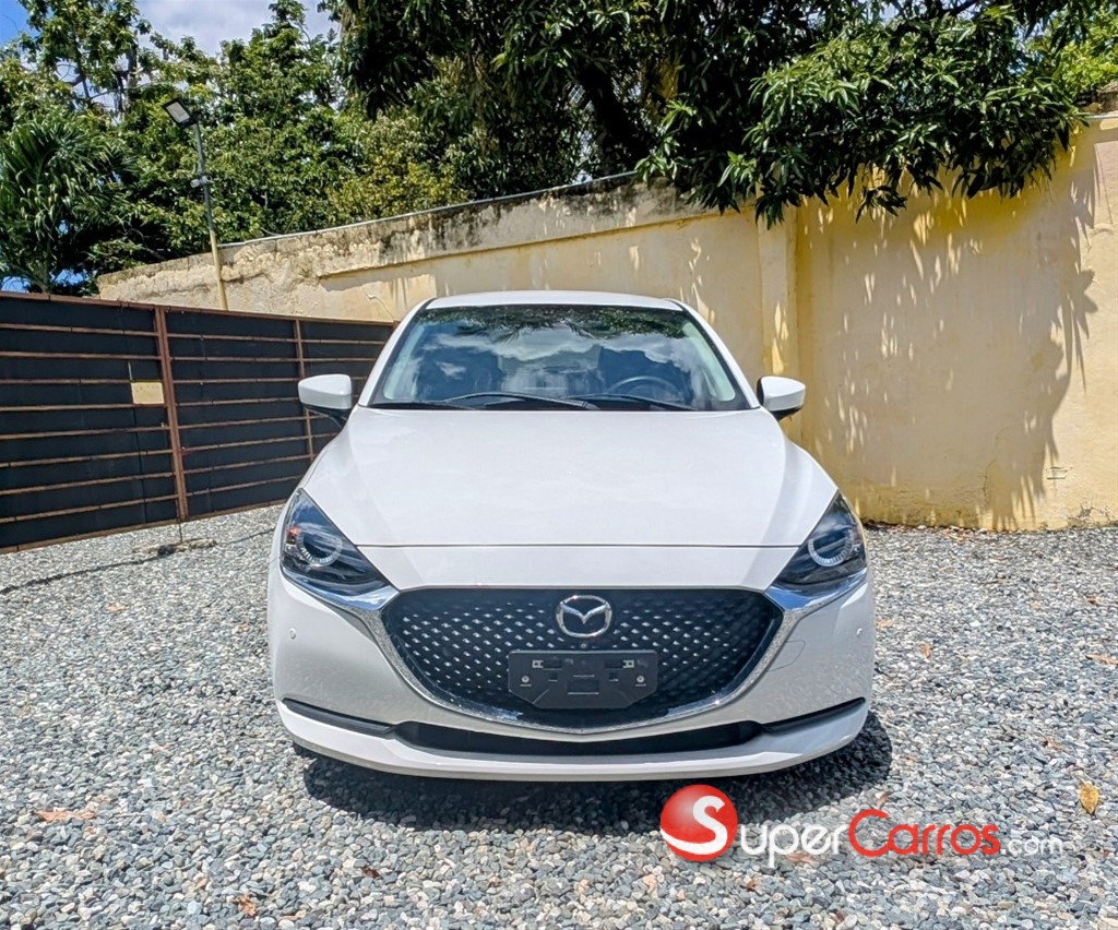 2020 Mazda 2 — foto 2 / 12