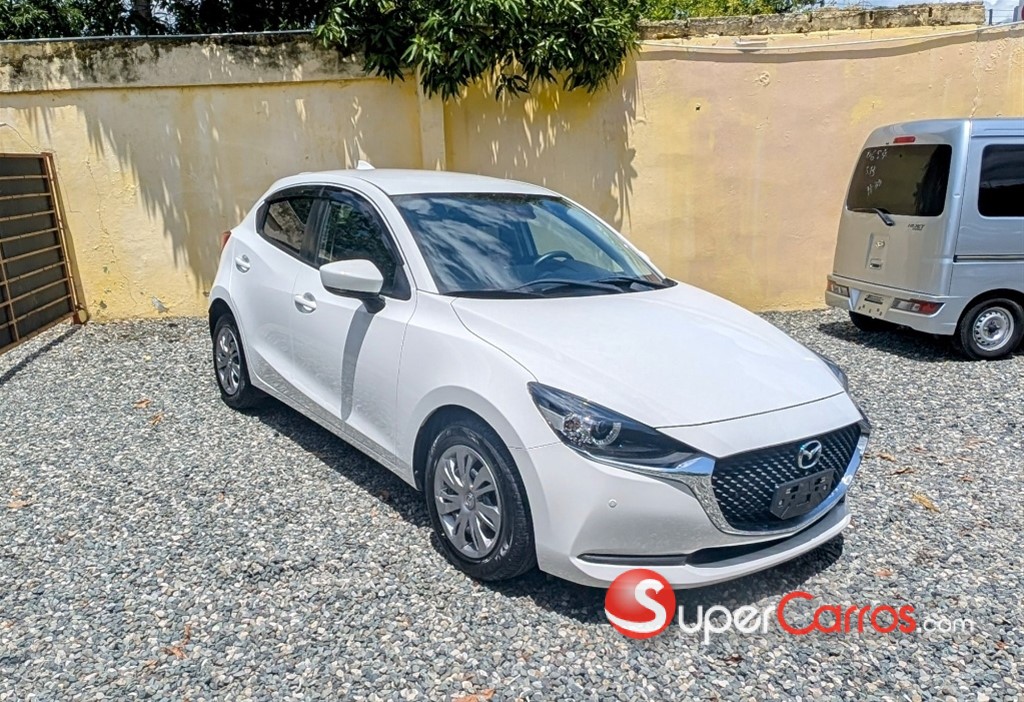 2020 Mazda 2 — foto 3 / 12