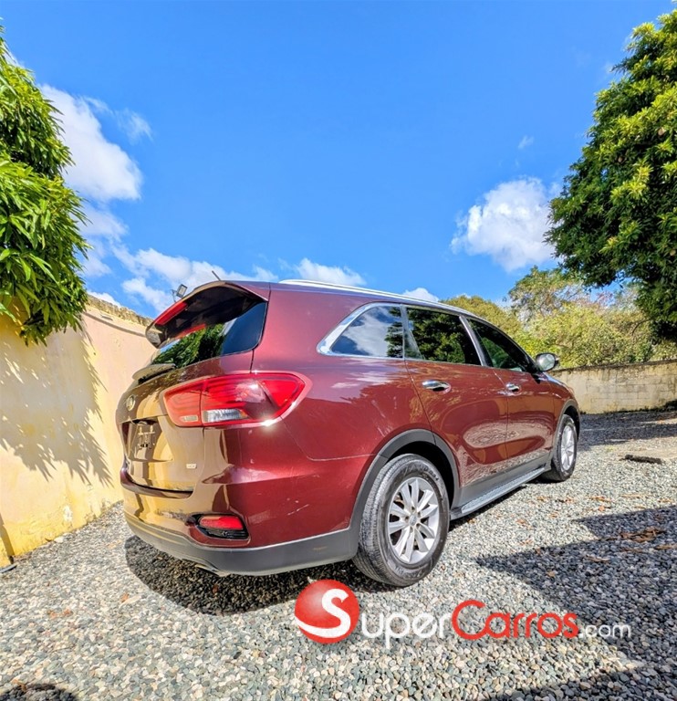2020 Kia Sorento LX — foto 6 / 12