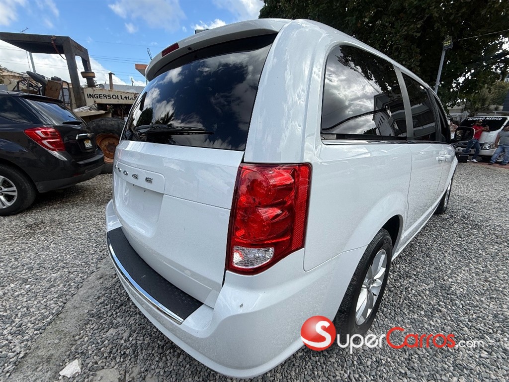 2019 Dodge Grand Caravan — foto 5 / 12
